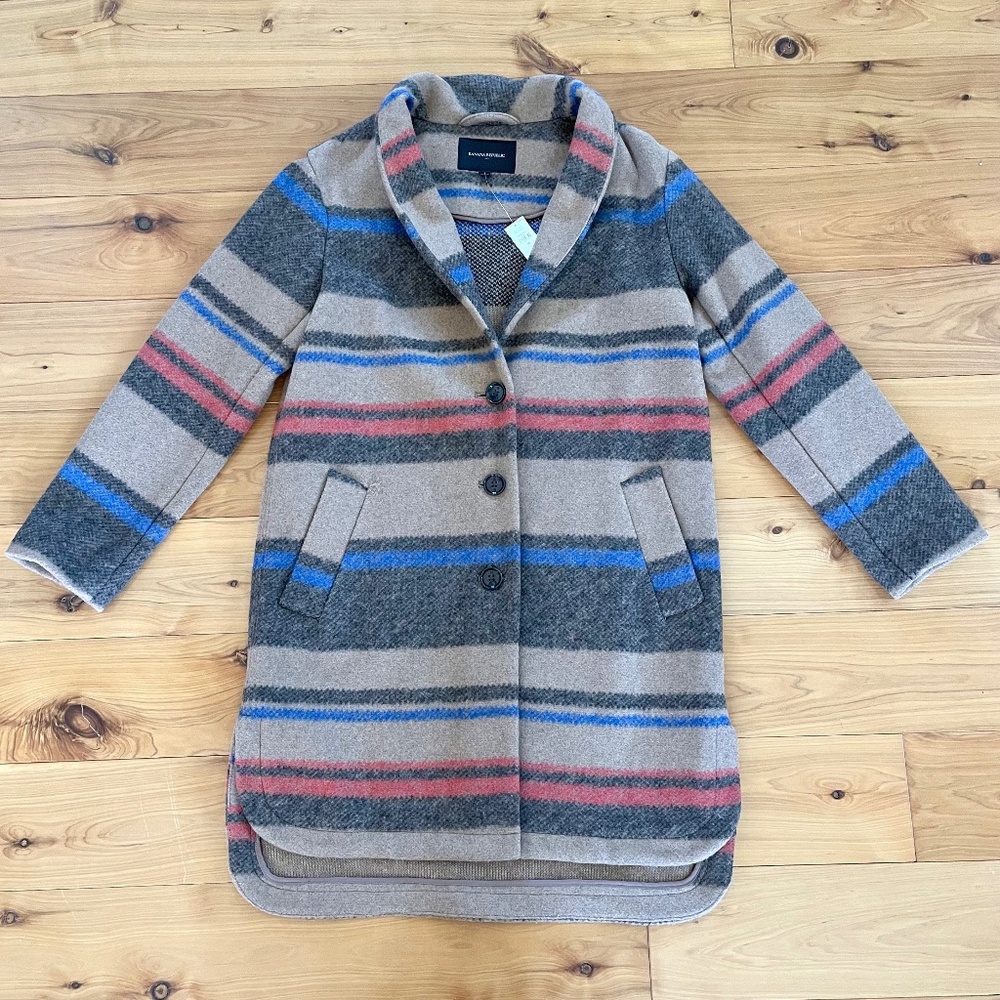 NWT * Banana Republic * Women's * Long Collared Coat * XS * Camel Tan w/ Stripes